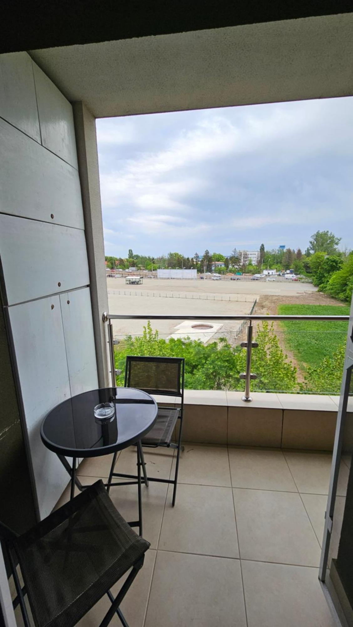 Airport Residence 3 奥托佩尼 外观 照片