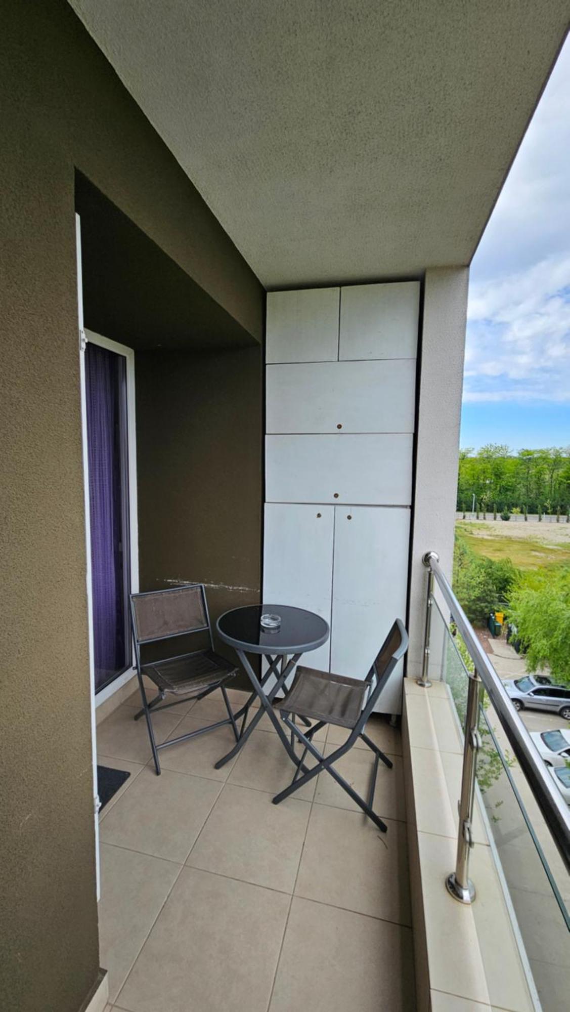Airport Residence 3 奥托佩尼 外观 照片