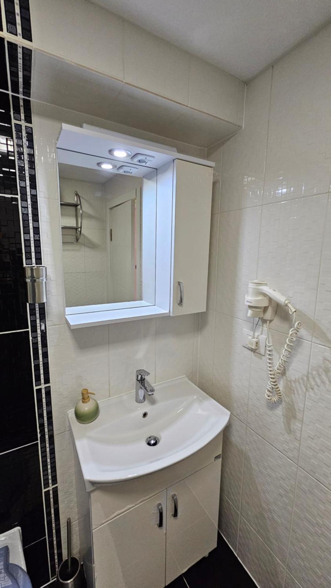 Airport Residence 3 奥托佩尼 外观 照片